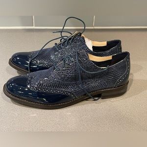 New Cole Haan Blue patent Leather Oxfords